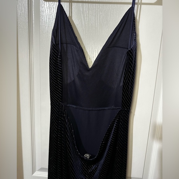 Blue Velvet Backless Formal Dress - Picture 3 of 7